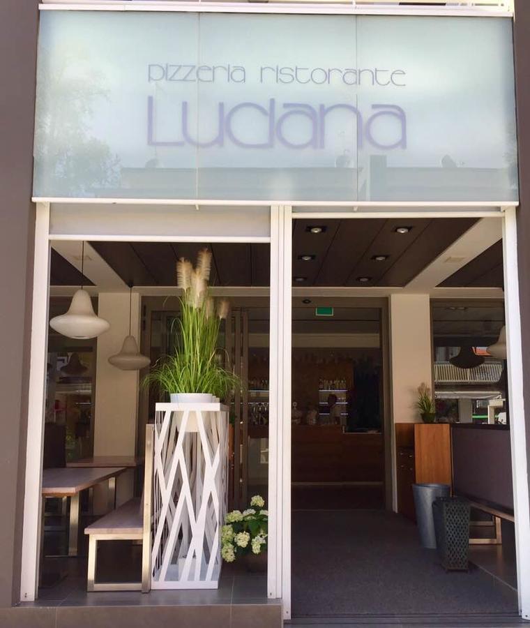 Hotel Luciana 비비오네 외부 사진
