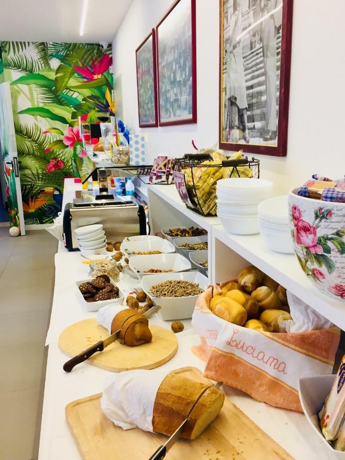 Hotel Luciana 비비오네 외부 사진